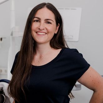 Zahnärztin Lisa Wojtek